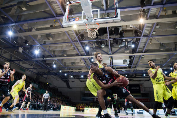 内联赛和国 内联赛和国